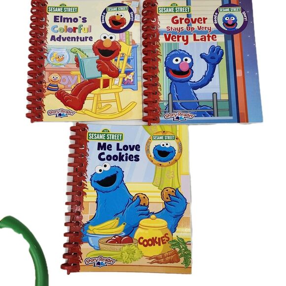 Sesame Street Story Reader 2.0 Electronic Reading System Three Books 1 Cartridge - Picture 3 of 10